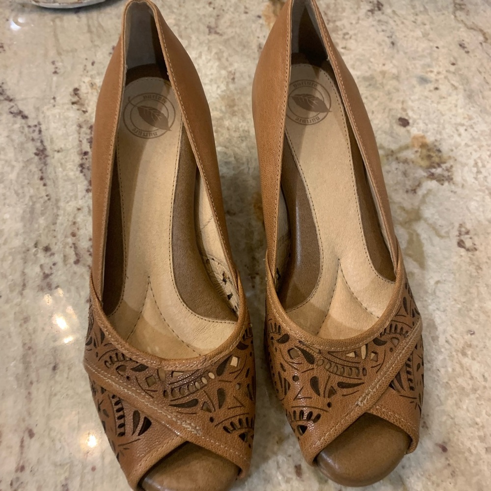 Nurture heels